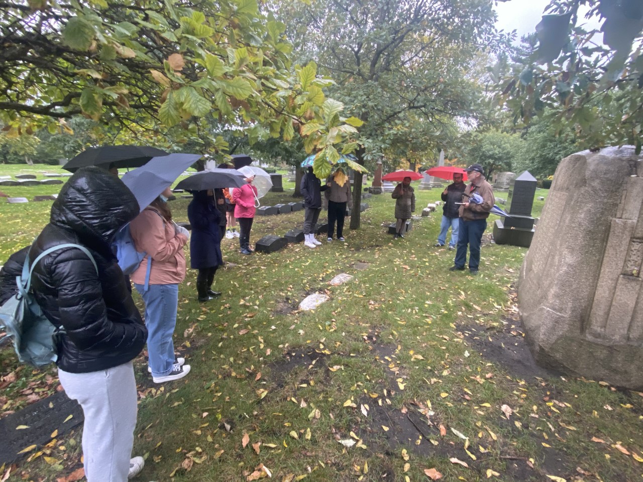 amst-graceland-cemetary-tour_2021_10_24_002.jpg